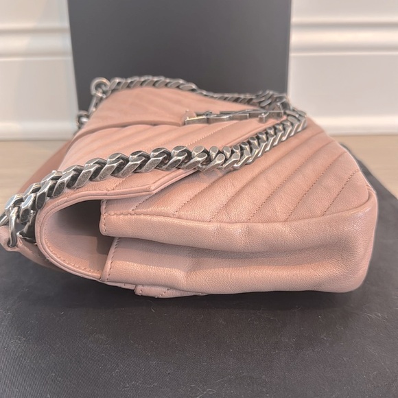 ‼️SOLD‼️Saint Laurent Classic College Bag Matelasse Chevron Leather Medium - Picture 4 of 17